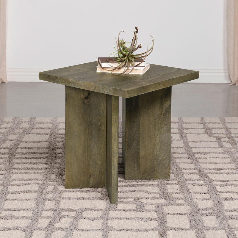 Andando End & Side Table